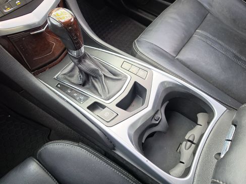Used 2012 Cadillac SRX Luxury FWD image 24
