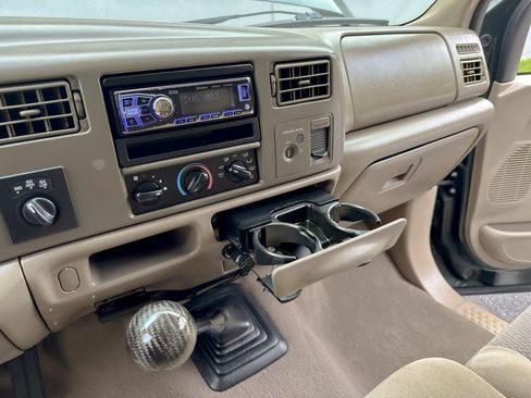 Used 2003 Ford F250 XLT AWD/4WD image 24