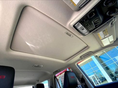 Used 2024 Toyota 4Runner TRD Off-Road Premium image 13