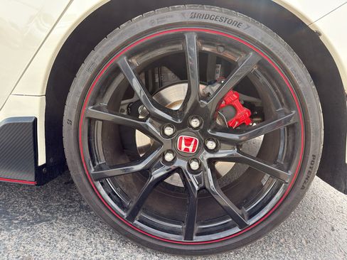 Used 2021 Honda Civic Type R image 10