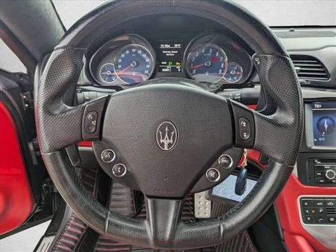 Used 2015 Maserati GranTurismo Sport image 11