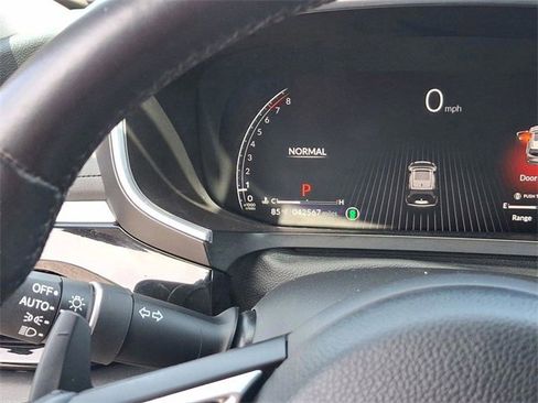 Used 2023 Acura MDX FWD w/ Technology Package image 28