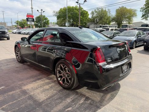 Used 2017 Chrysler 300 S AWD/4WD image 5