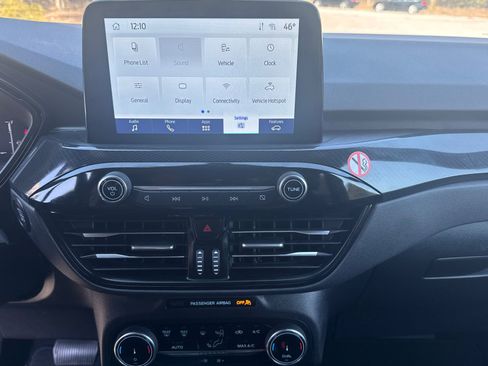 Used 2025 Ford Escape ST-Line image 28