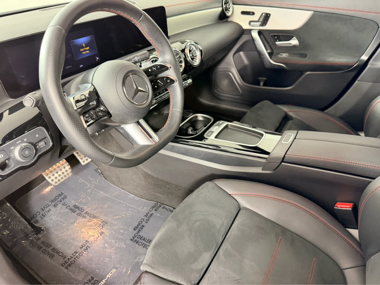 Used 2024 Mercedes-Benz CLA 250 image 12