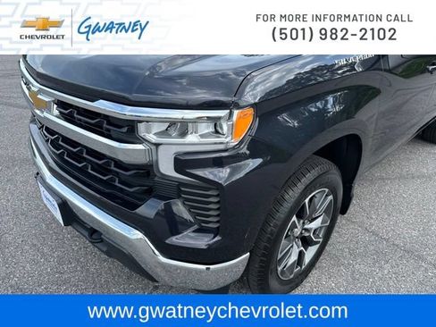 Used 2023 Chevrolet Silverado 1500 LT AWD/4WD image 14