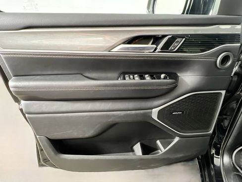 Used 2022 Jeep Wagoneer Series I image 34