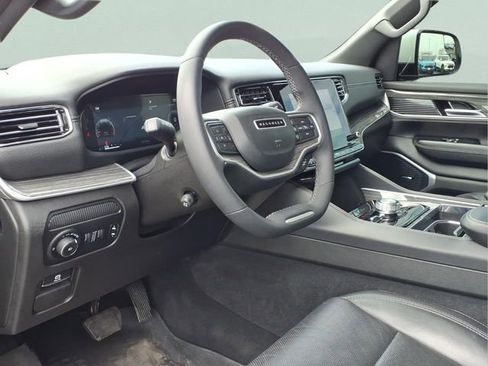 Used 2022 Jeep Wagoneer Series II image 6