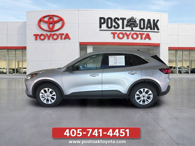 Used 2024 Ford Escape Active AWD/4WD image 2
