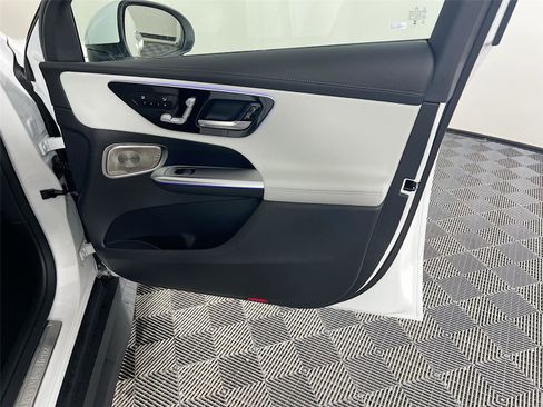 New 2026 Mercedes-Benz GLC 300 4MATIC image 27