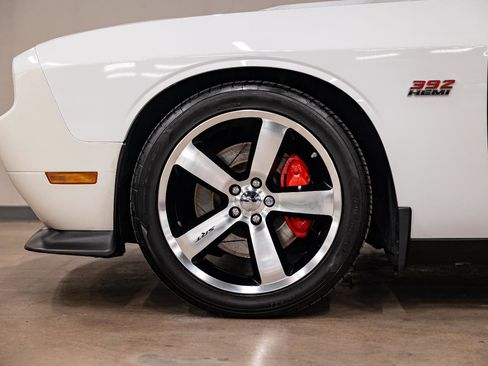 Used 2011 Dodge Challenger SRT8 w/ SRT Option Group II RWD image 27