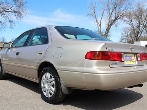 Used 2001 Toyota Camry CE image 22
