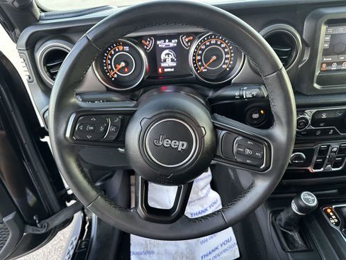 Used 2023 Jeep Gladiator Sport image 23