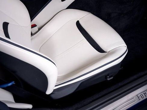 Certified 2025 Ferrari Roma Spider image 50