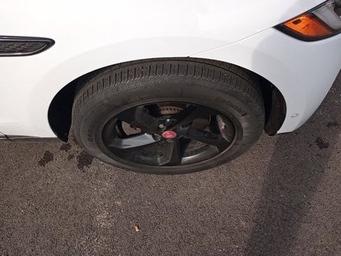 Used 2021 Jaguar F-PACE S image 9