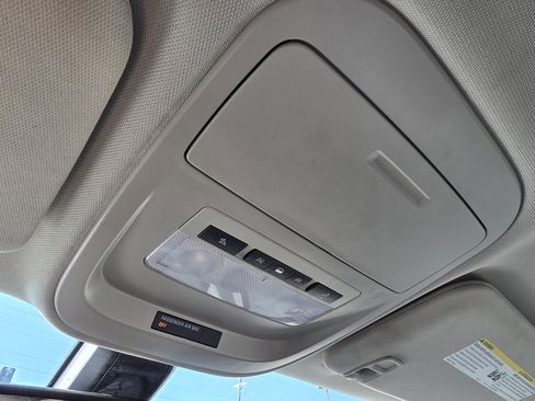 Used 2020 Chevrolet Colorado Z71 w/ Z71 Midnight Edition image 21