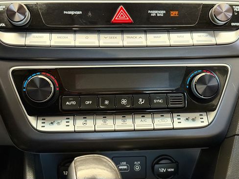 Used 2018 Hyundai Sonata Limited w/ Limited Ultimate Package 03 image 9