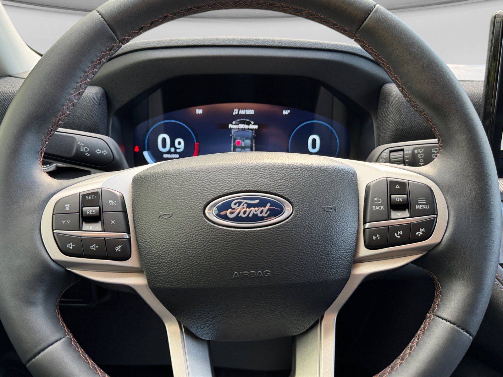 Used 2025 Ford Explorer Active w/ Active Comfort Package AWD/4WD image 19