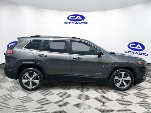 Used 2020 Jeep Cherokee Limited FWD image 2