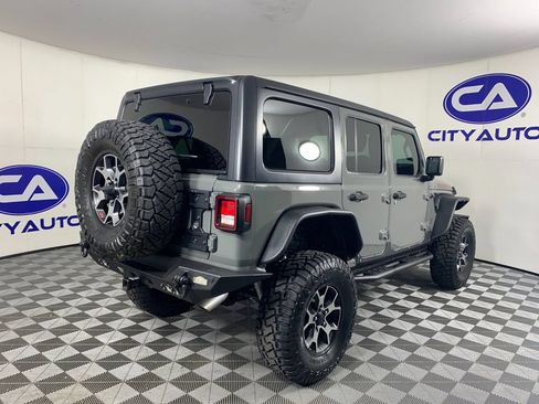 Used 2018 Jeep Wrangler Unlimited Rubicon w/ Cold Weather Group AWD/4WD image 3