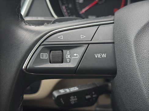 Used 2023 Audi Q5 2.0T Premium w/ Convenience Package AWD/4WD image 17
