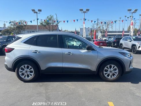 Used 2024 Ford Escape Active FWD image 3