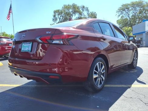Used 2024 Nissan Versa SV FWD image 8