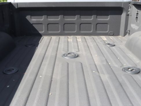 Used 2022 RAM 2500 Laramie w/ Night Edition AWD/4WD image 9