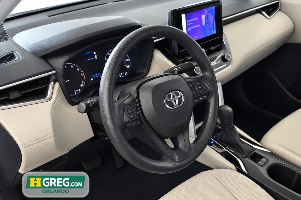 Used 2023 Toyota Corolla Cross L FWD image 12
