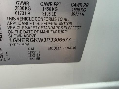 Used 2023 Chevrolet Traverse LT FWD image 25