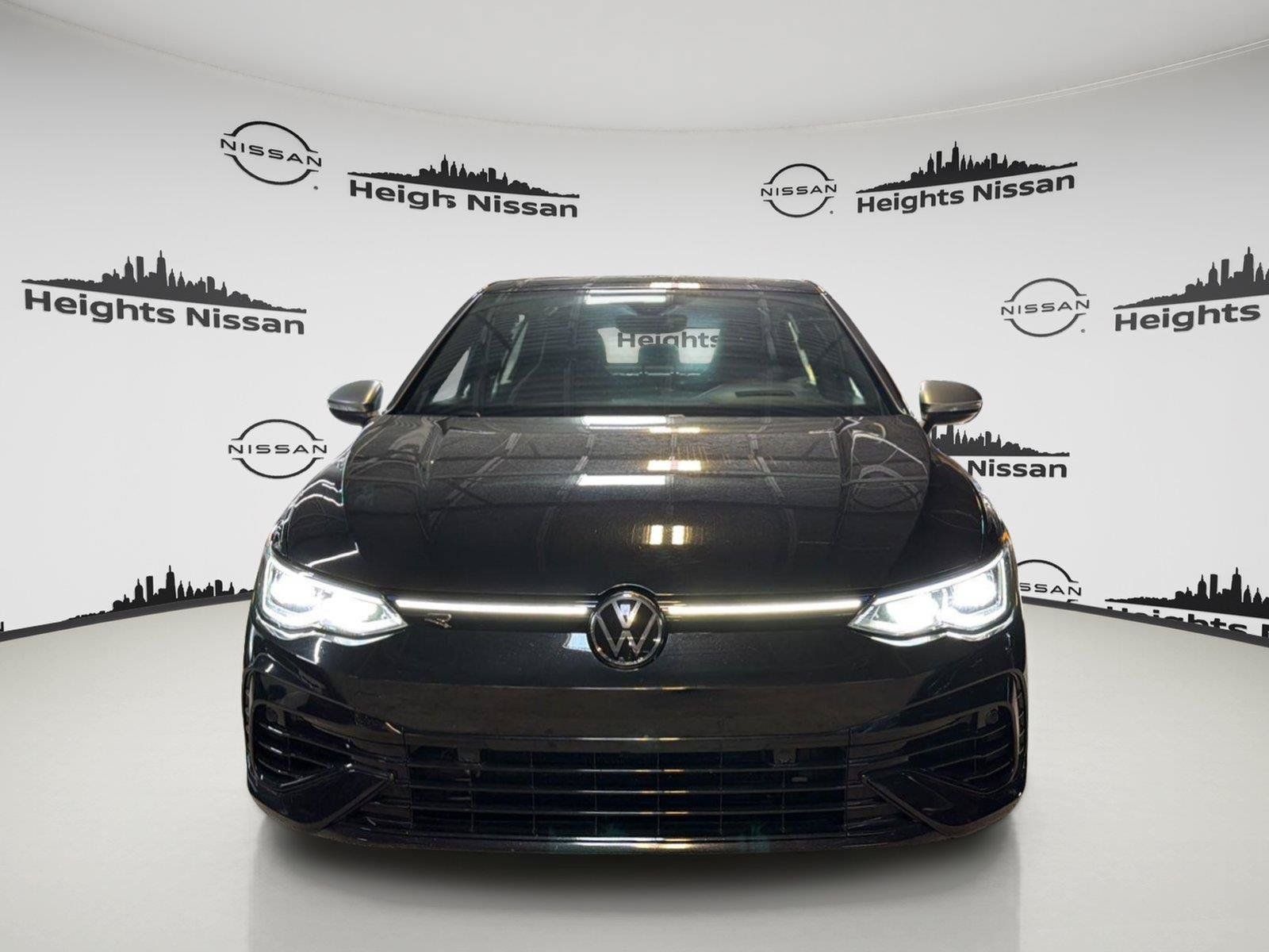 Used 2024 Volkswagen Golf R AWD/4WD image 8