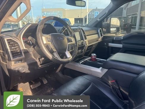 Used 2020 Ford F350 Lariat w/ Chrome Package image 9