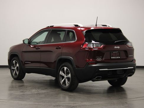 Used 2019 Jeep Cherokee Limited w/ Technology Group AWD/4WD image 6