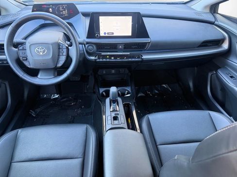 Used 2024 Toyota Prius XLE image 10