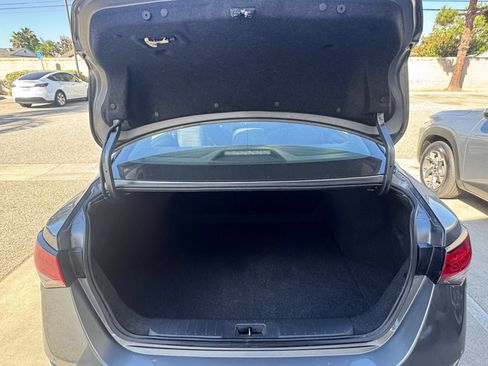 Used 2025 Nissan Sentra S FWD image 27