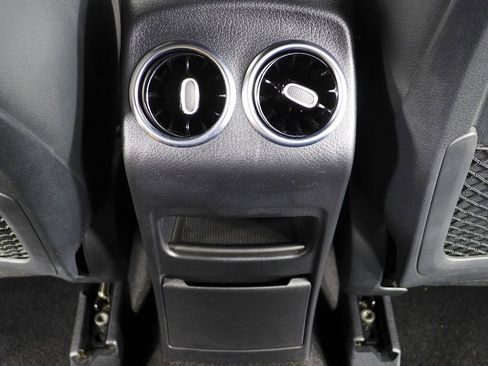 Used 2022 Mercedes-Benz GLA 250 image 22