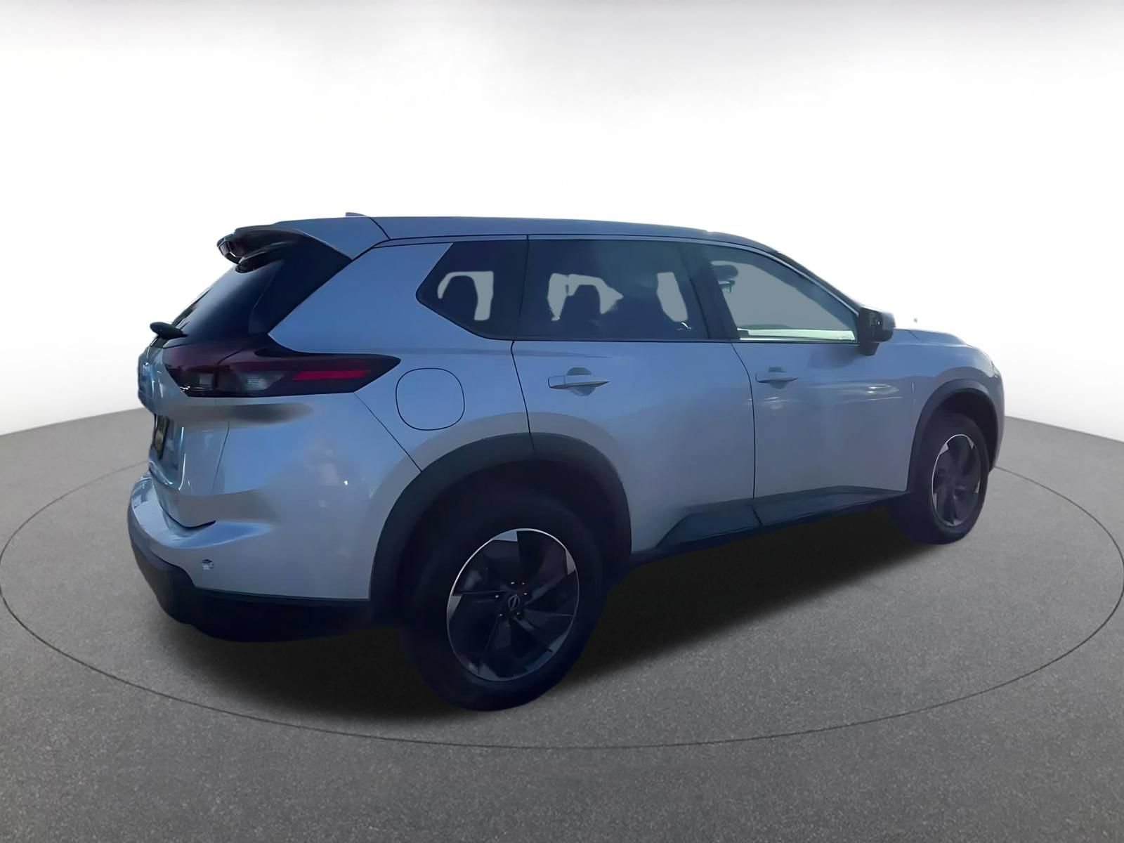 Used 2025 Nissan Rogue SV AWD/4WD image 13