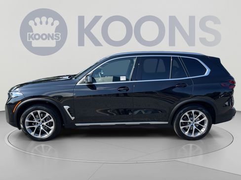 Used 2025 BMW X5 xDrive40i w/ Premium Package AWD/4WD image 2
