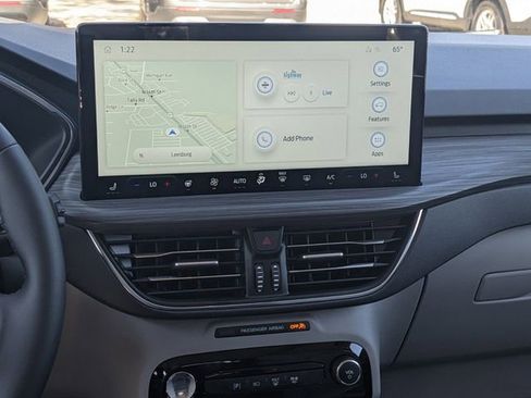 New 2025 Ford Escape SE w/ PHEV Premium Package image 7