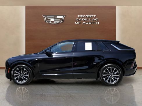 Certified 2025 Cadillac Lyriq Sport AWD/4WD image 2