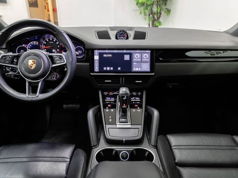 Used 2021 Porsche Cayenne Coupe AWD/4WD image 5
