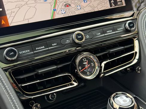 New 2026 Bentley Flying Spur Plug-In Hybrid image 26