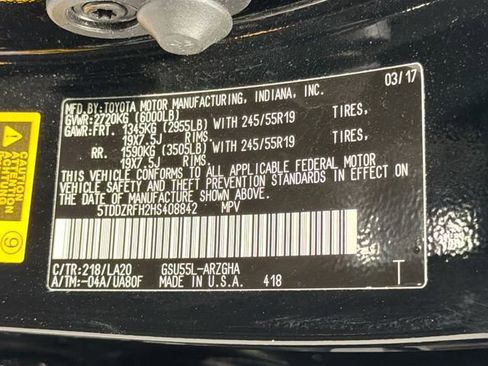 Certified 2017 Toyota Highlander Limited Platinum image 29