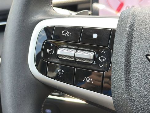 Certified 2026 Genesis GV70 2.5T AWD/4WD image 26