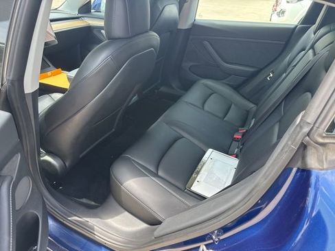 Used 2022 Tesla Model 3 Long Range AWD/4WD image 7