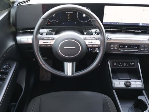 Certified 2024 Hyundai Kona SEL w/ Convenience Package image 9