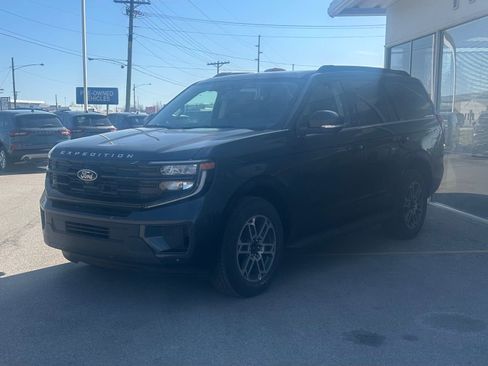 New 2026 Ford Expedition Active AWD/4WD image 4