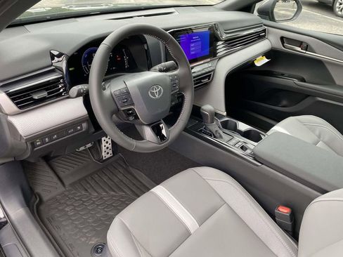 New 2026 Toyota Camry SE FWD image 18