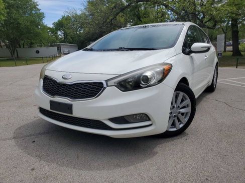 Used 2014 Kia Forte LX FWD image 1