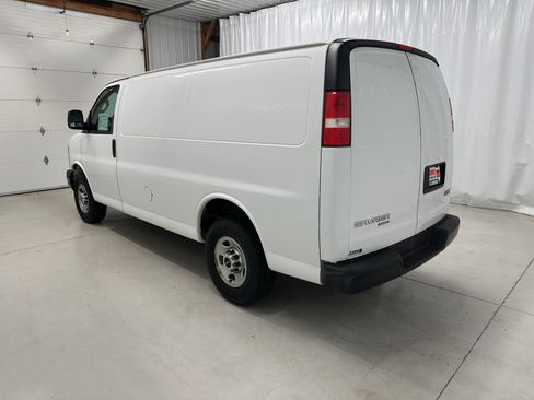Used 2016 GMC Savana 3500 Work Van image 8